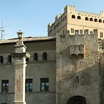 El Castell Отель Вальдерробрес