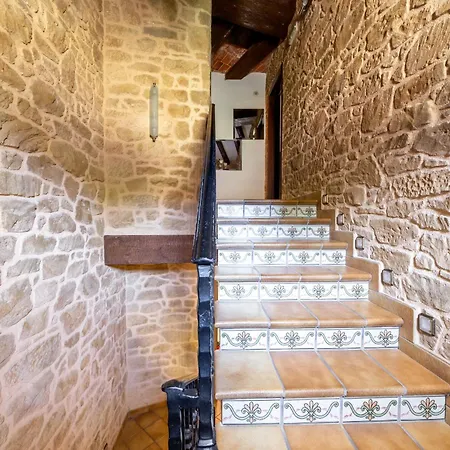 El Castell 3*