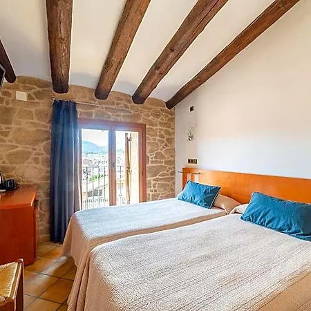 El Castell 3*