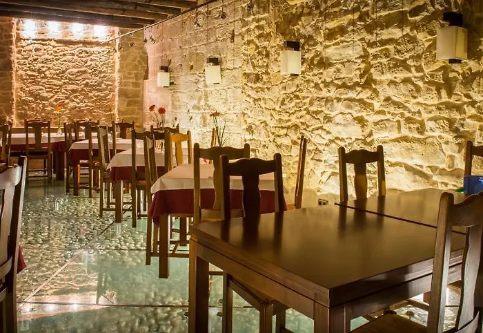 ホテル El Castell 3*