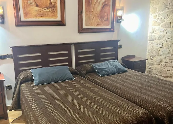 El Castell 3* バルデロブレス